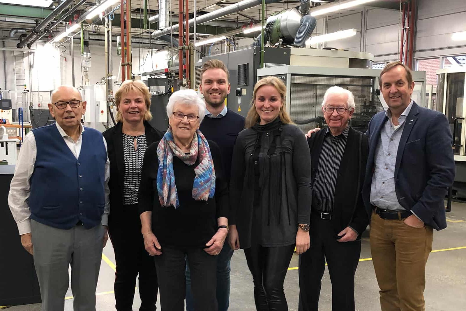Team van Toolmanagers in de productiehal